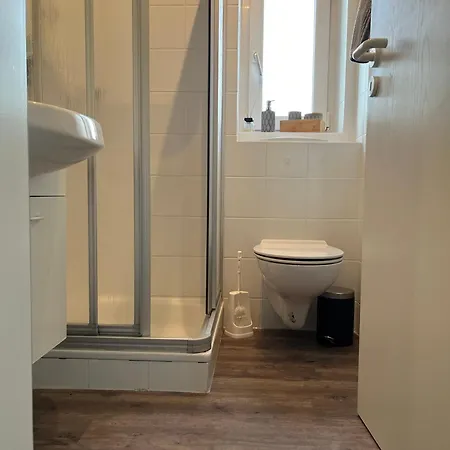 Rosenhus 5 *
